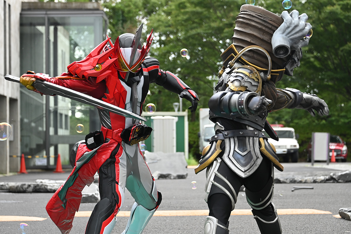 仮面ライダーセイバー 第1章 はじめに 炎の剣士あり 実況まとめ ニチアサエイト